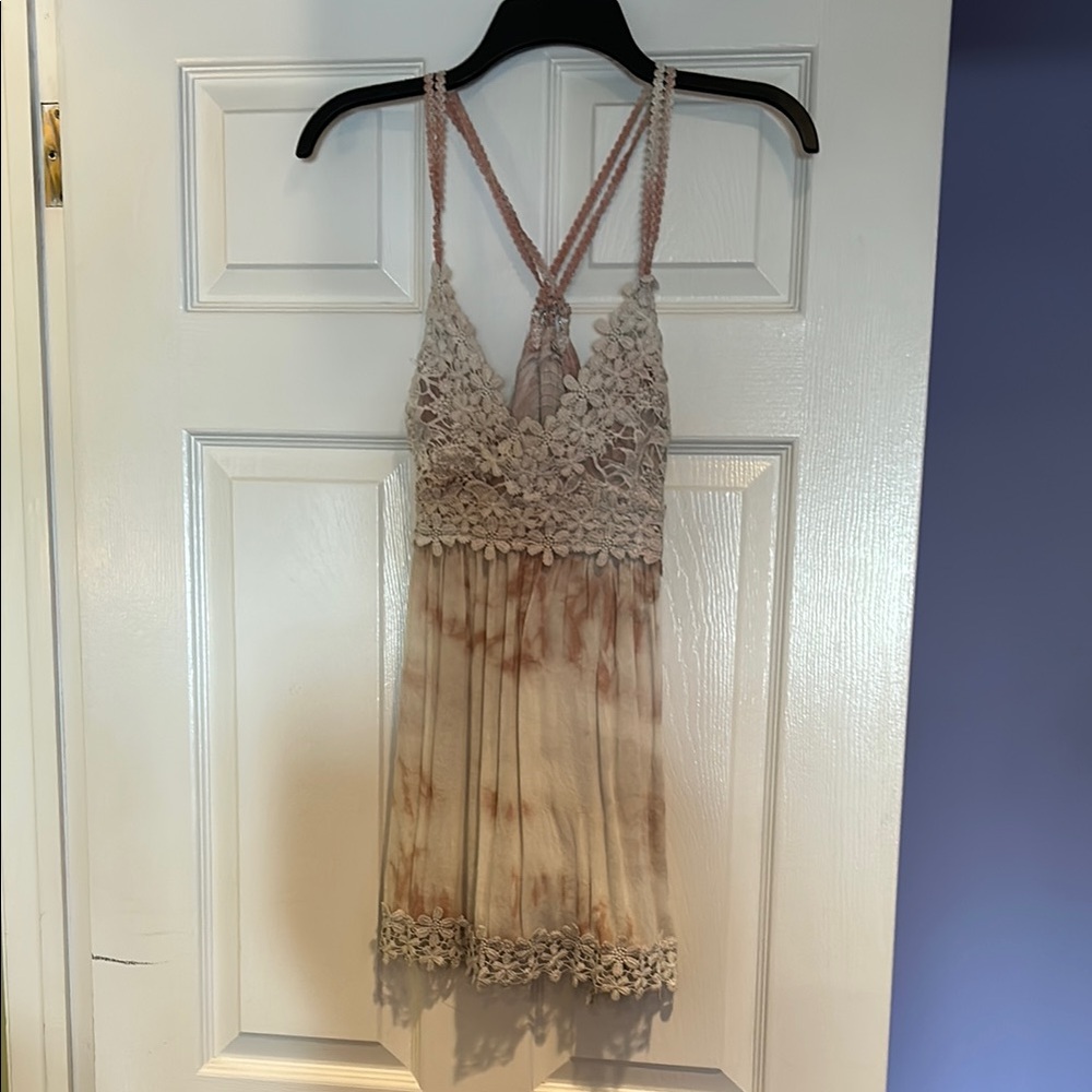 POL Lace Trim Camisole in Cream and Brown